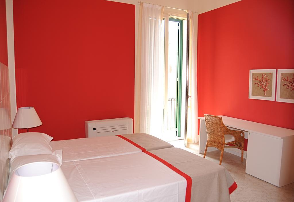Albachiara Suite Rooms - City Center Trapani Cameră foto