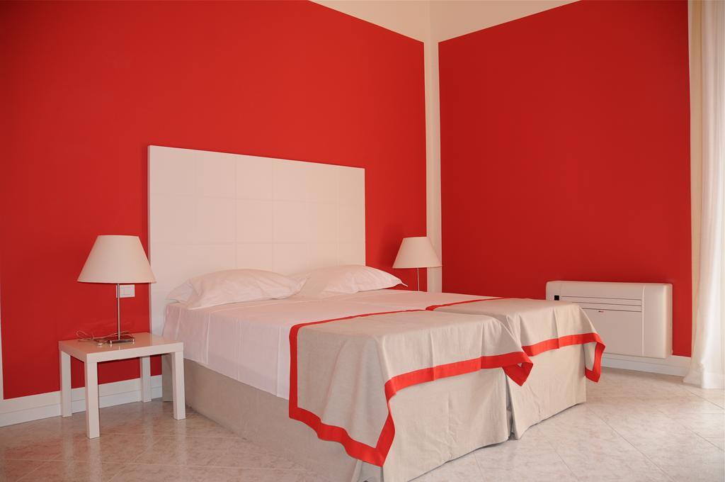 Albachiara Suite Rooms - City Center Trapani Cameră foto